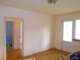 inchiriere-apartament-2-camere-confort-1-decomandat-in-ploiesti-zona-malu-rosu-16